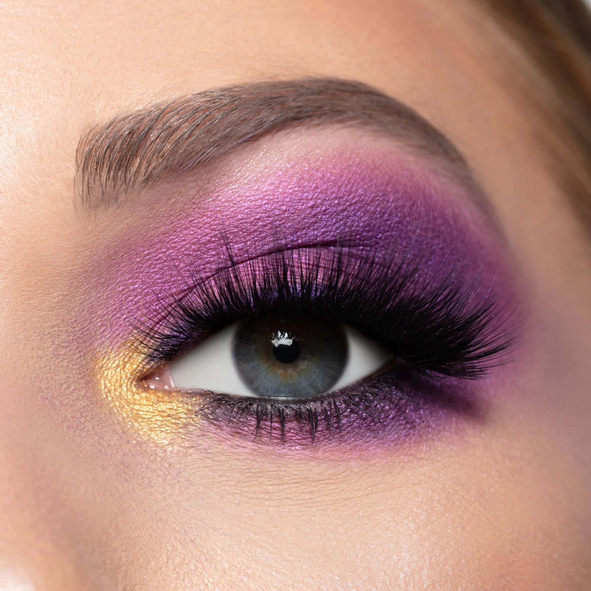 Purple Passion Eyeshadow Palette - Long-lasting Glitter Design