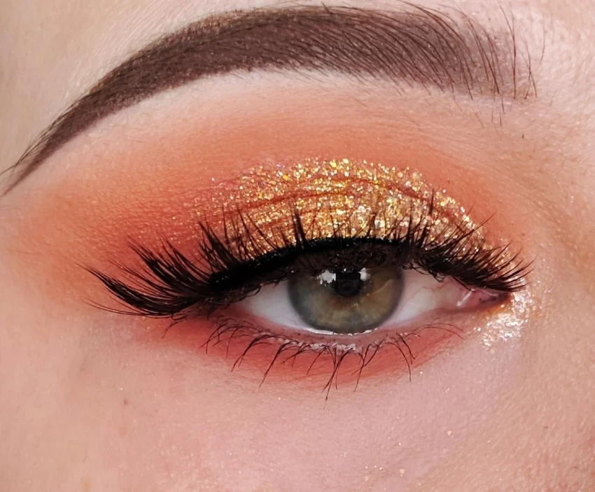 Long Lasting Glitter Liquid Eye Shadow (06)