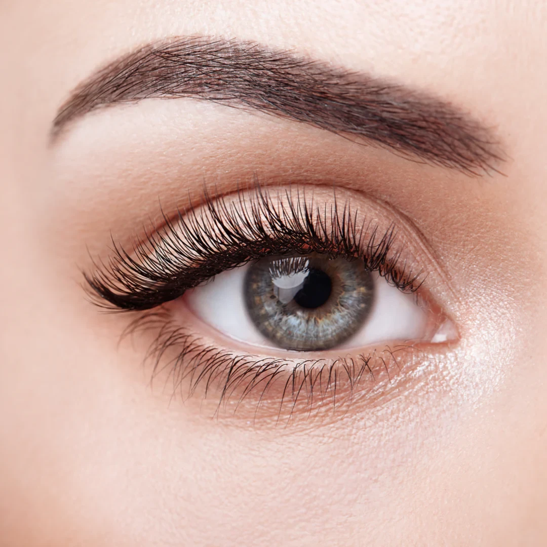 Lush Black Lashes Amplified Volume for a Flawlessly Natural Look