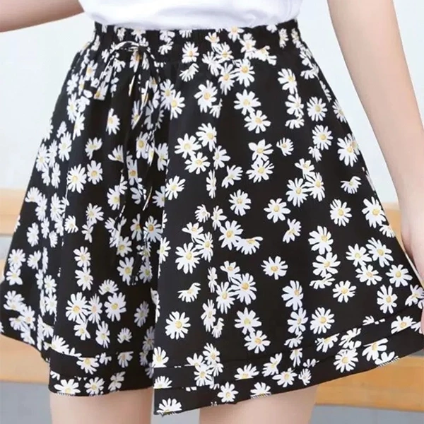 Black Daisy Elastic Waist Mini Skirt - Women's Polyester Material Normal Fit