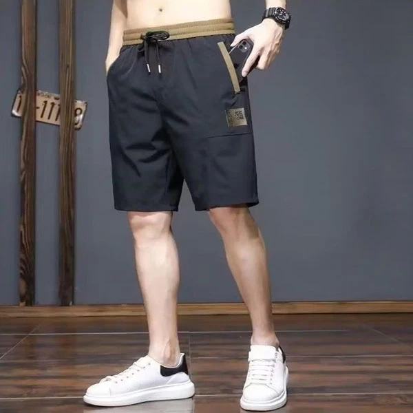Black Elastic Waist Men's Sports Shorts with Pockets - Comfortable Breathable &