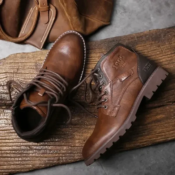 Brown Combat Men Boots Non-Slip Almond Toe Outdoor Hiking Chunky Boots For Men