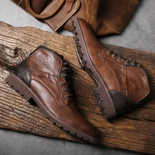 Brown Combat Men Boots Non-Slip Almond Toe Outdoor Hiking Chunky Boots For Men