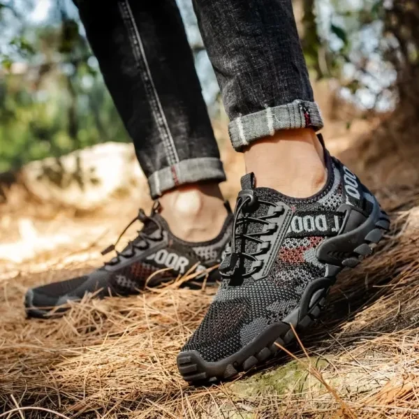 Breathable Mesh Lace Closure Anti-Slip Lightweight Outdoor Sports Shoes Men Hiki