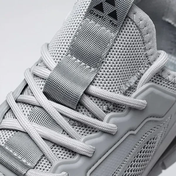Breathable Mesh Non Slip Men Sports Shoes Lace Closure Soft Sole Almond Toe Runn