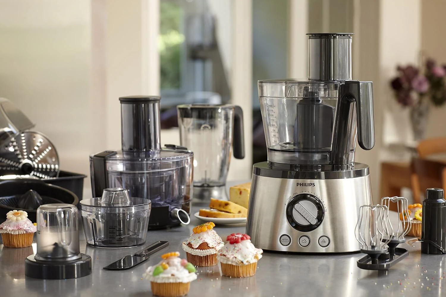Philips 7000 Series Food Processor - PowerChop technology, 1300W, 3.4L Bowl, 1.5