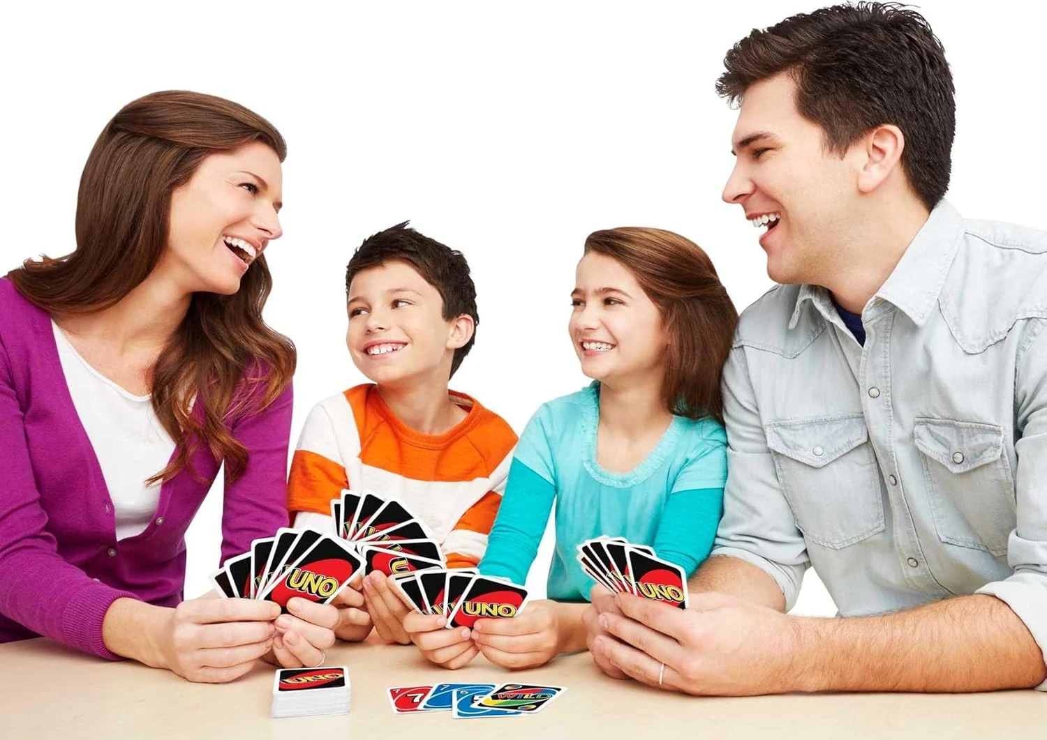 Mattel Games UNO: Classic Card Game, Multi, 8 x 3-3/4 x 81/100 in (42003)